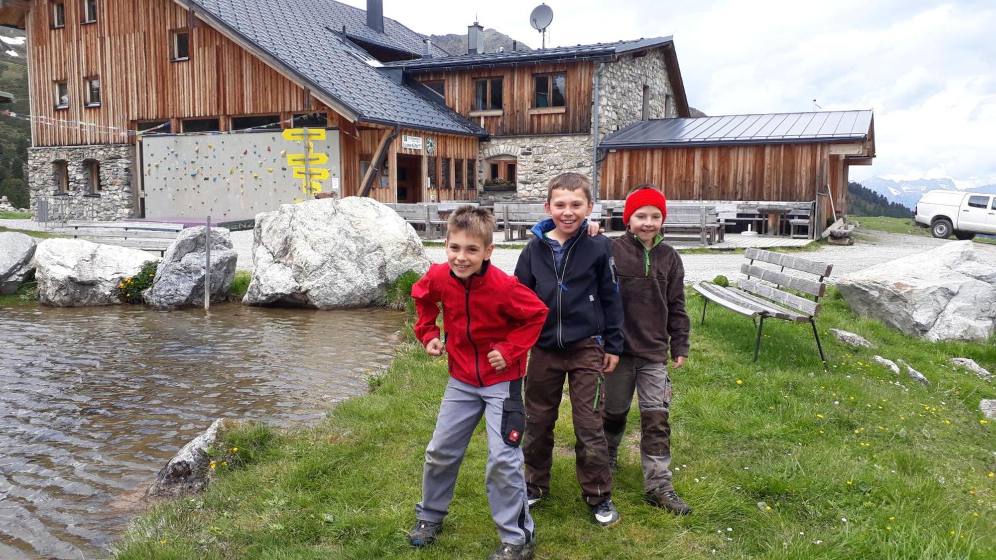Appartment Sattlerhof Mutters Екстериор снимка