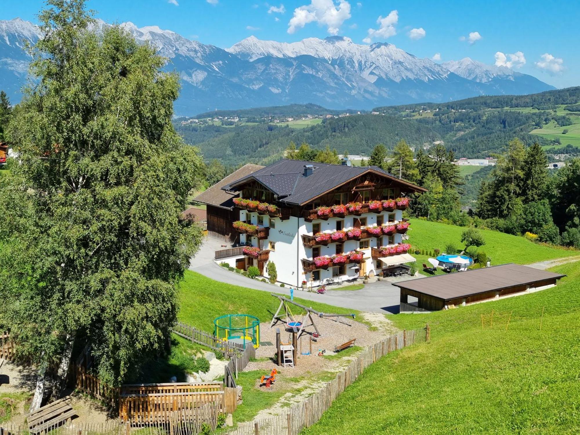 Appartment Sattlerhof Mutters Екстериор снимка