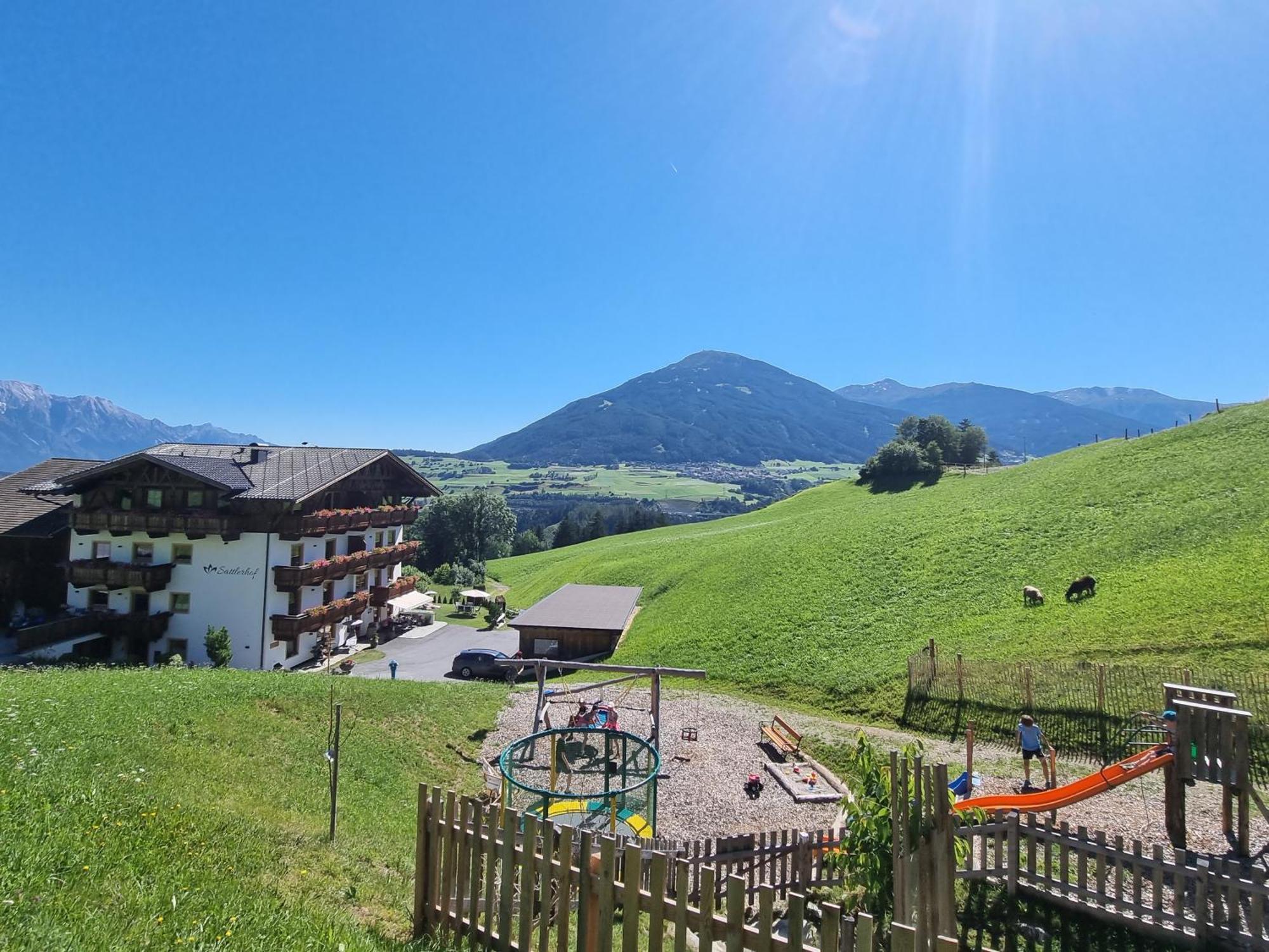 Appartment Sattlerhof Mutters Екстериор снимка