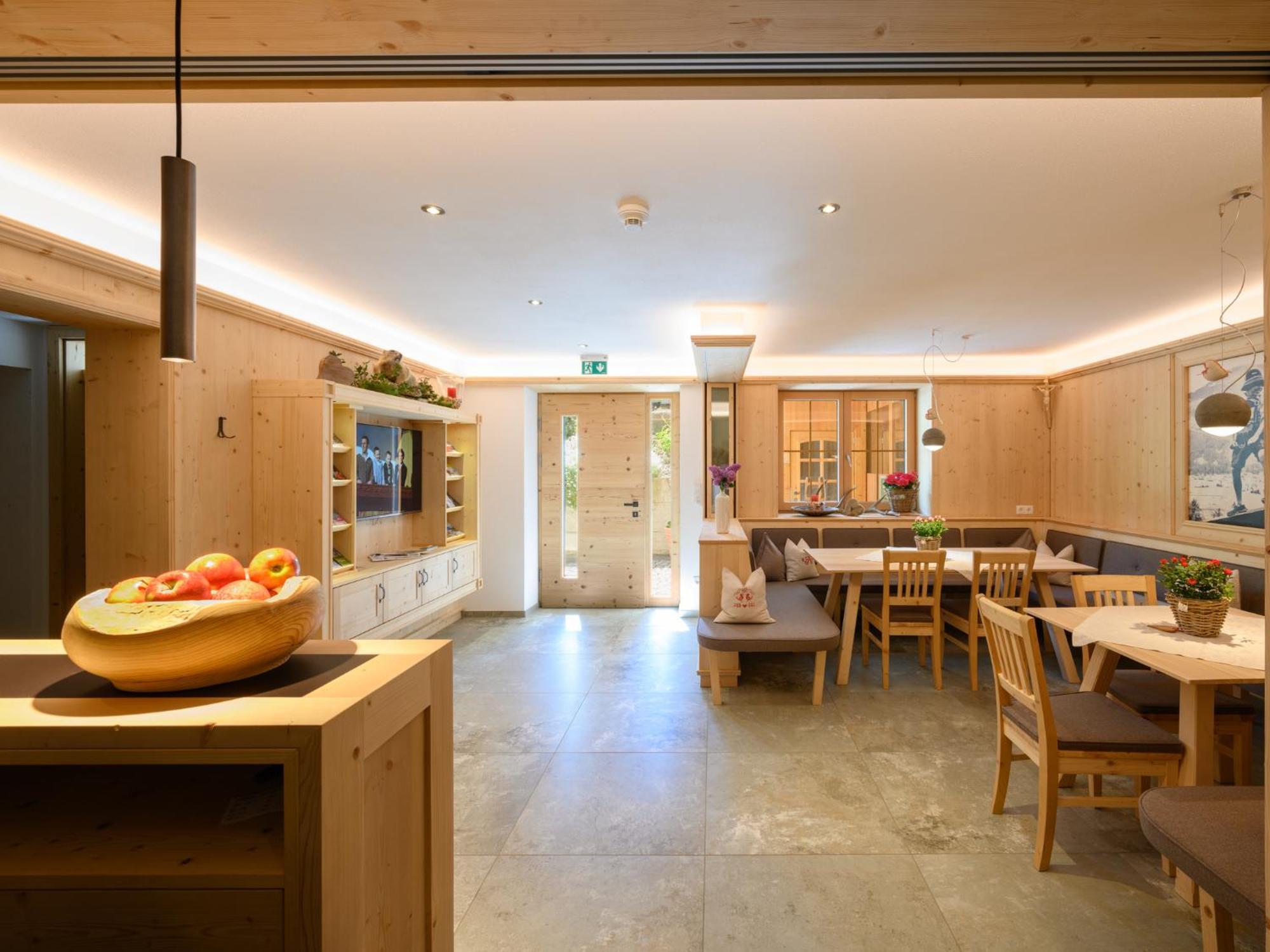 Appartment Sattlerhof Mutters Екстериор снимка